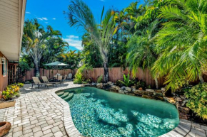 On Turtle Time - Beautifully Updated wHeated Pool Covered Porches Beach Gear Walk to Beach